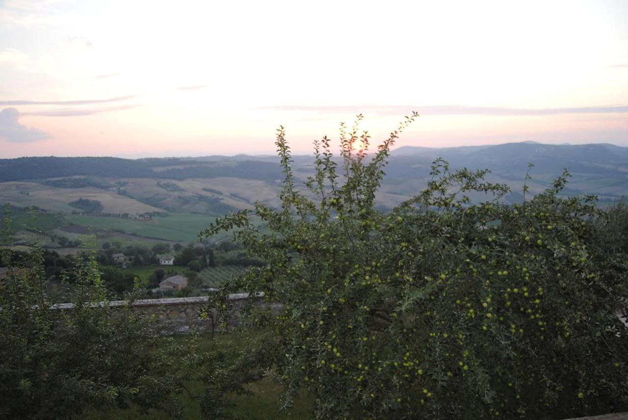Entro le mura Montepulciano Stazione Exterior foto