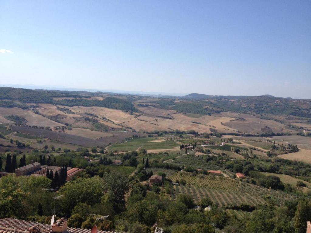 Entro le mura Montepulciano Stazione Exterior foto