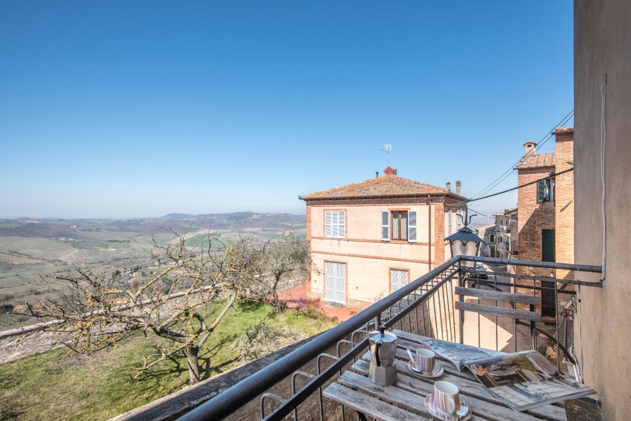 Entro le mura Montepulciano Stazione Exterior foto