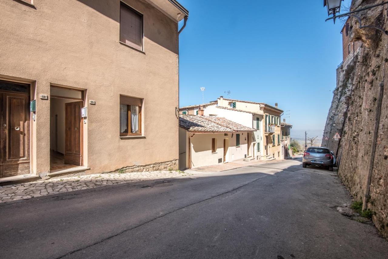 Entro le mura Montepulciano Stazione Exterior foto